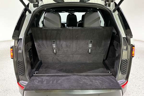 2017 Land Rover Discovery TD4 HSE Series 5