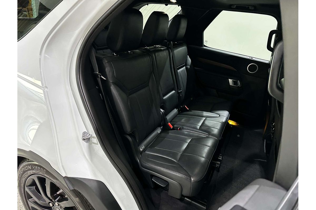 2017 Land Rover Discovery TD4 HSE Series 5