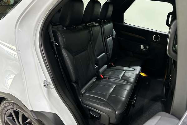 2017 Land Rover Discovery TD4 HSE Series 5