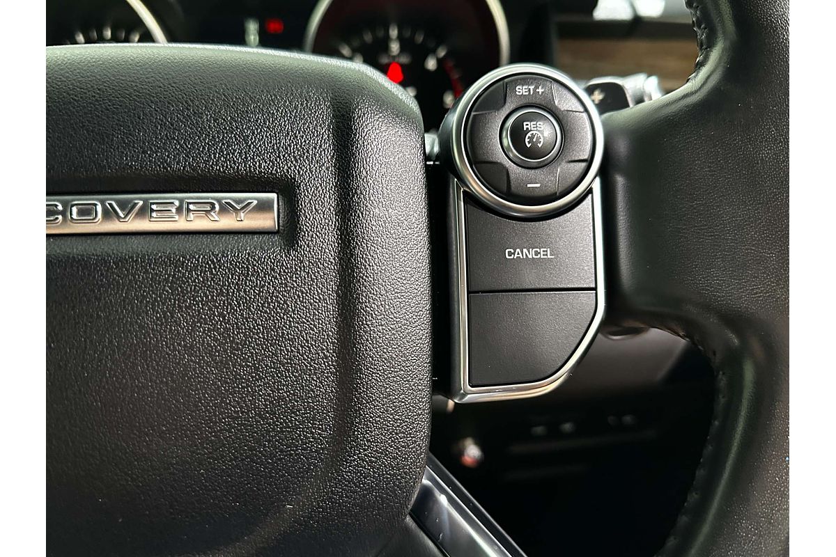 2017 Land Rover Discovery TD4 HSE Series 5