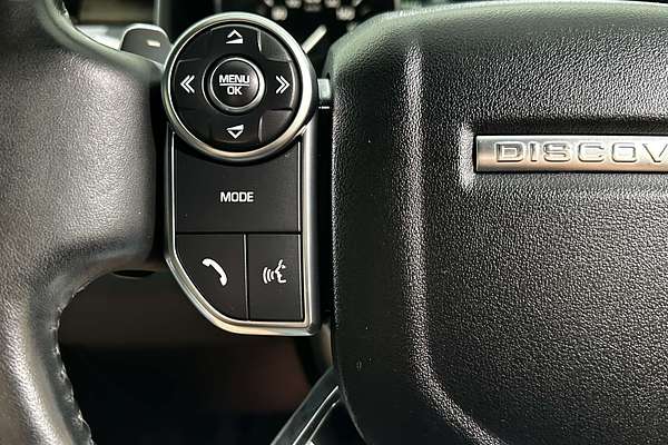 2017 Land Rover Discovery TD4 HSE Series 5