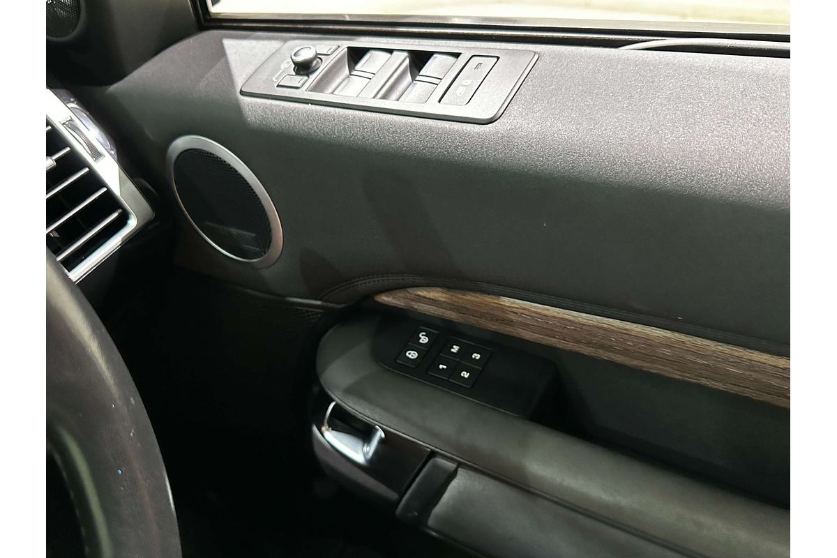 2017 Land Rover Discovery TD4 HSE Series 5