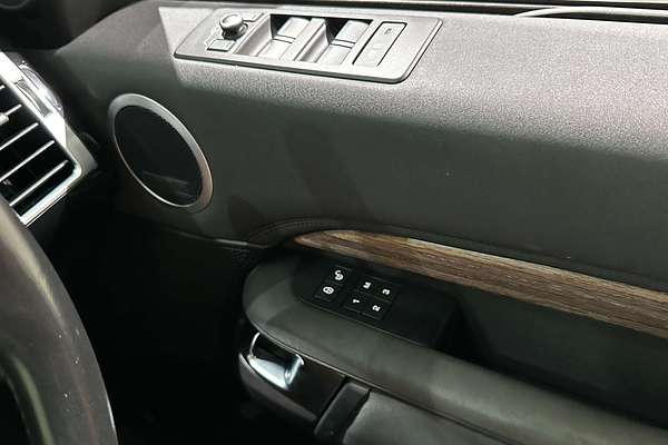 2017 Land Rover Discovery TD4 HSE Series 5