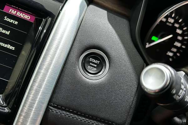 2017 Land Rover Discovery TD4 HSE Series 5