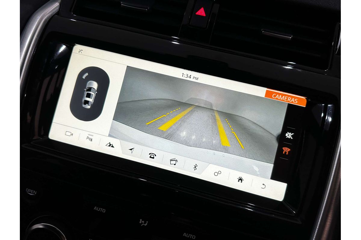 2017 Land Rover Discovery TD4 HSE Series 5