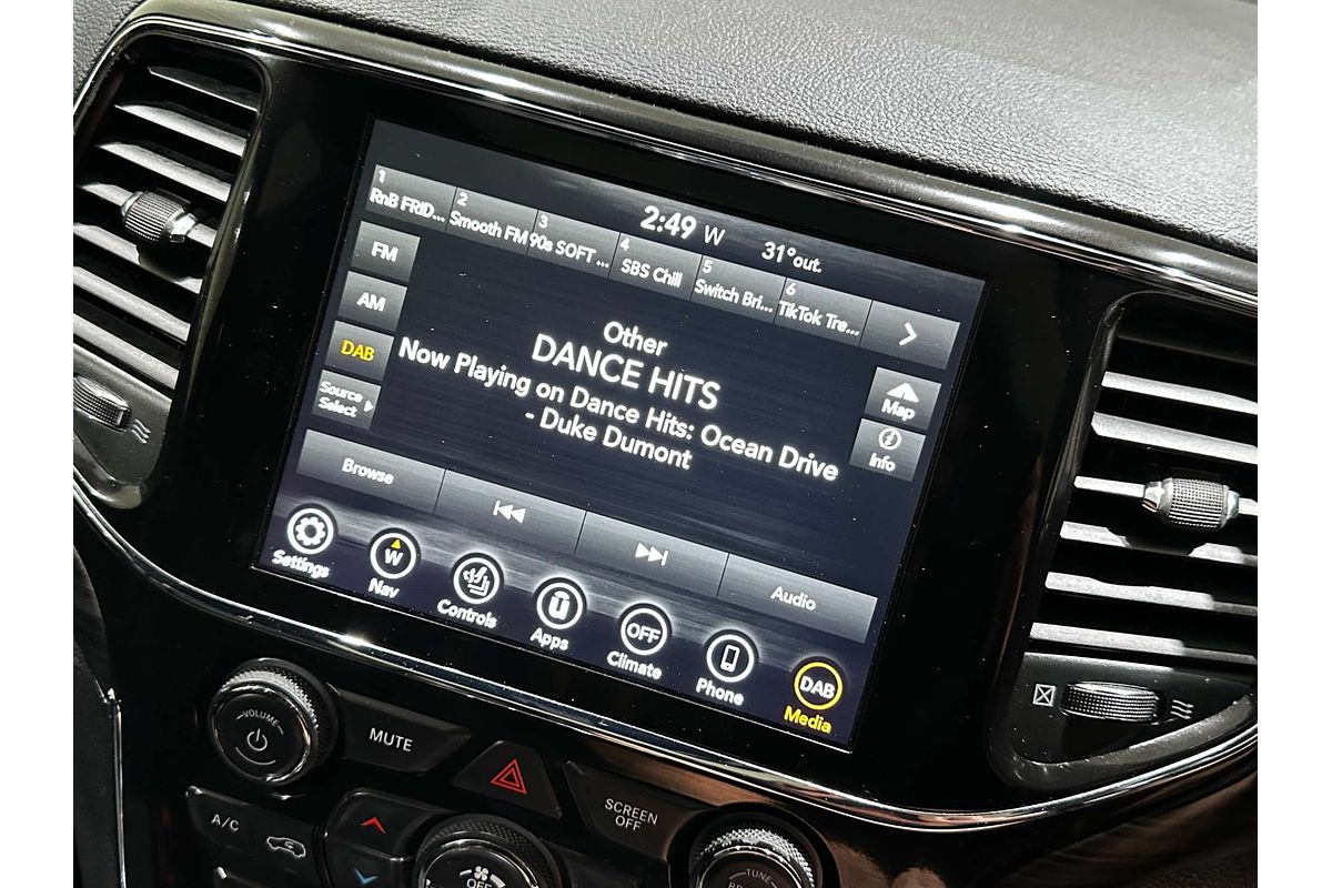 2021 Jeep Grand Cherokee Night Eagle WK