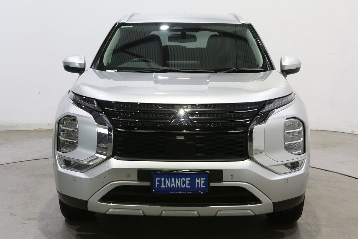 2024 Mitsubishi Outlander LS ZM