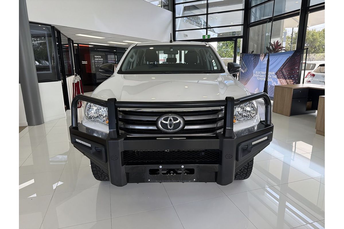 2018 Toyota Hilux SR GUN126R 4X4
