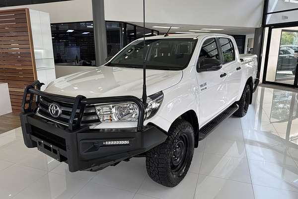 2018 Toyota Hilux SR GUN126R 4X4
