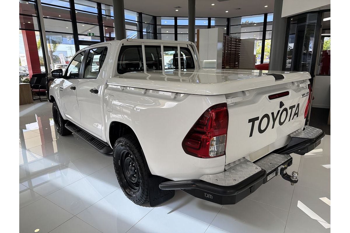 2018 Toyota Hilux SR GUN126R 4X4