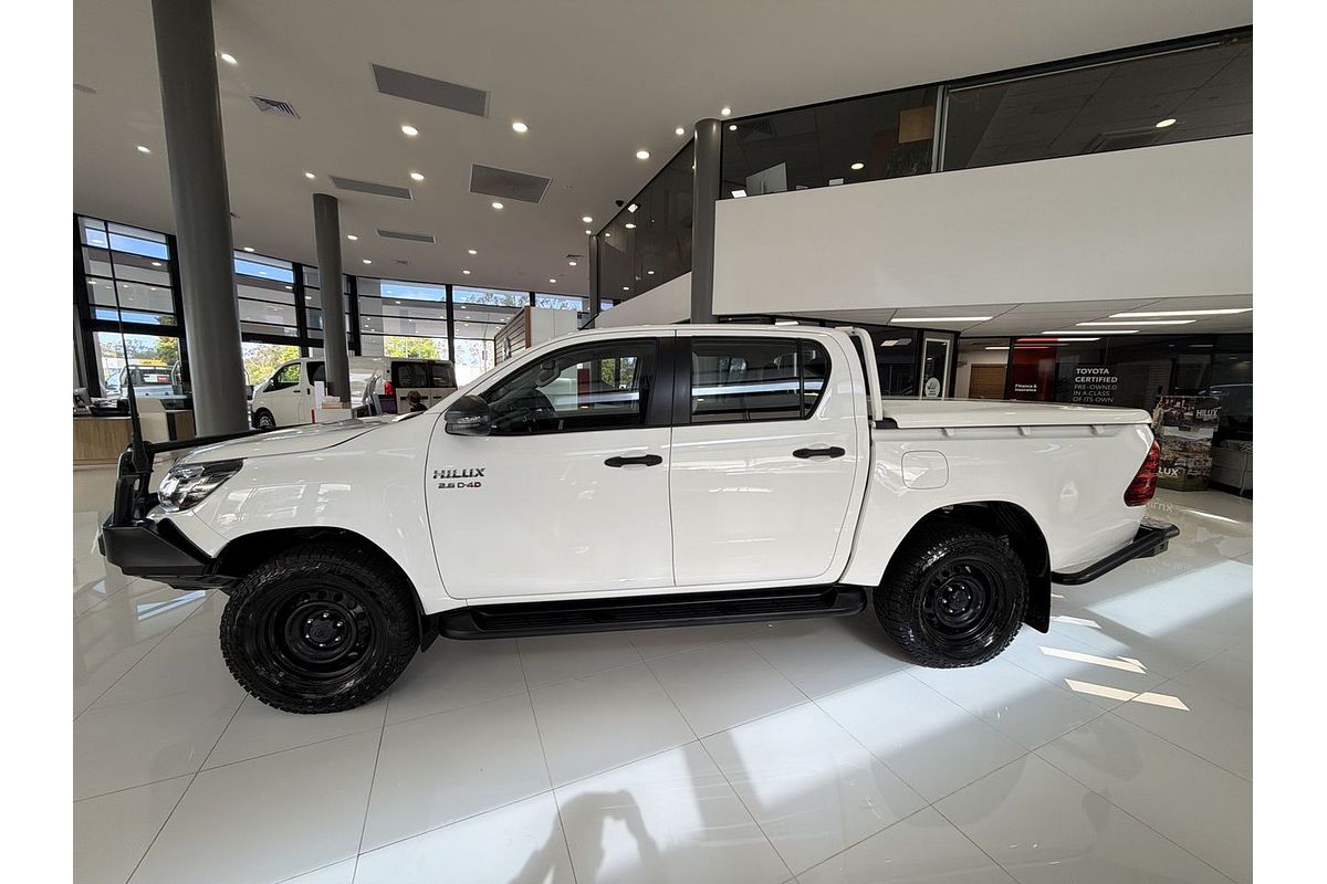 2018 Toyota Hilux SR GUN126R 4X4