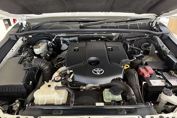 2018 Toyota Hilux SR GUN126R 4X4