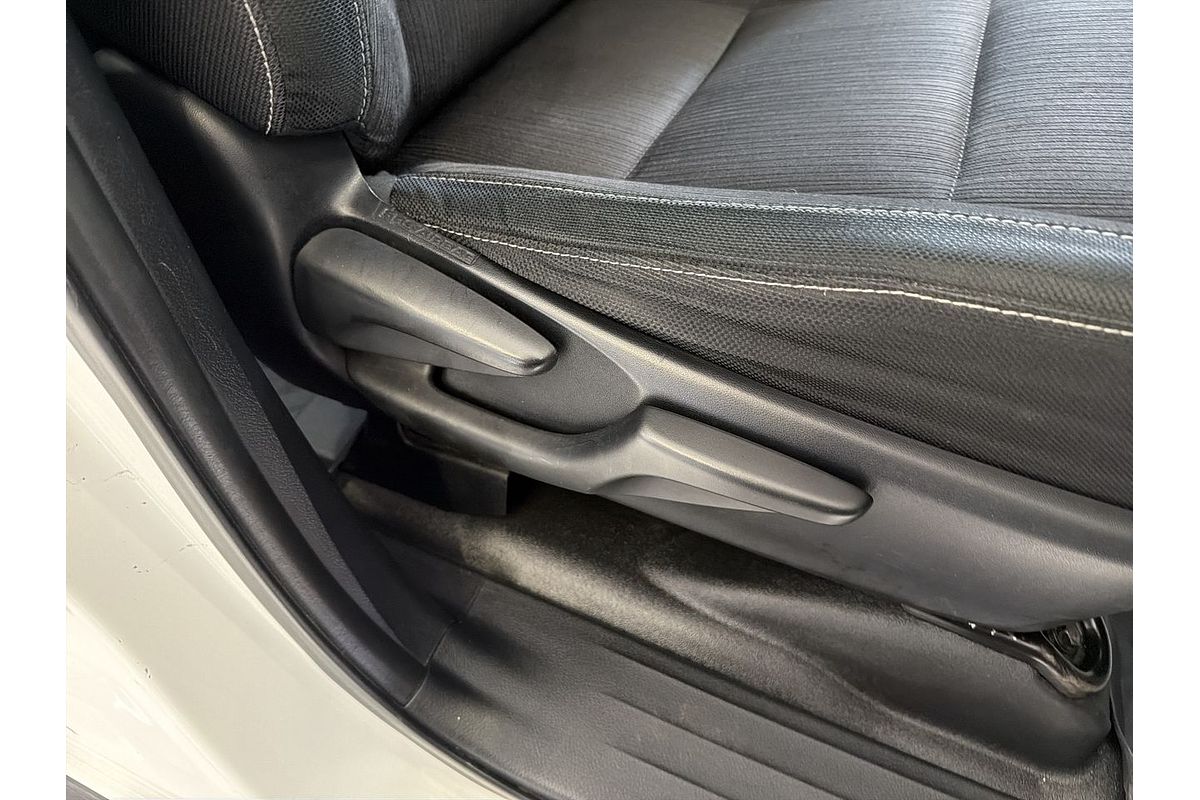 2018 Toyota Hilux SR GUN126R 4X4