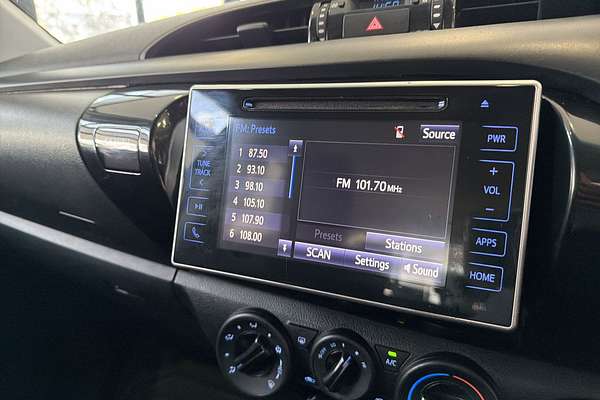 2018 Toyota Hilux SR GUN126R 4X4