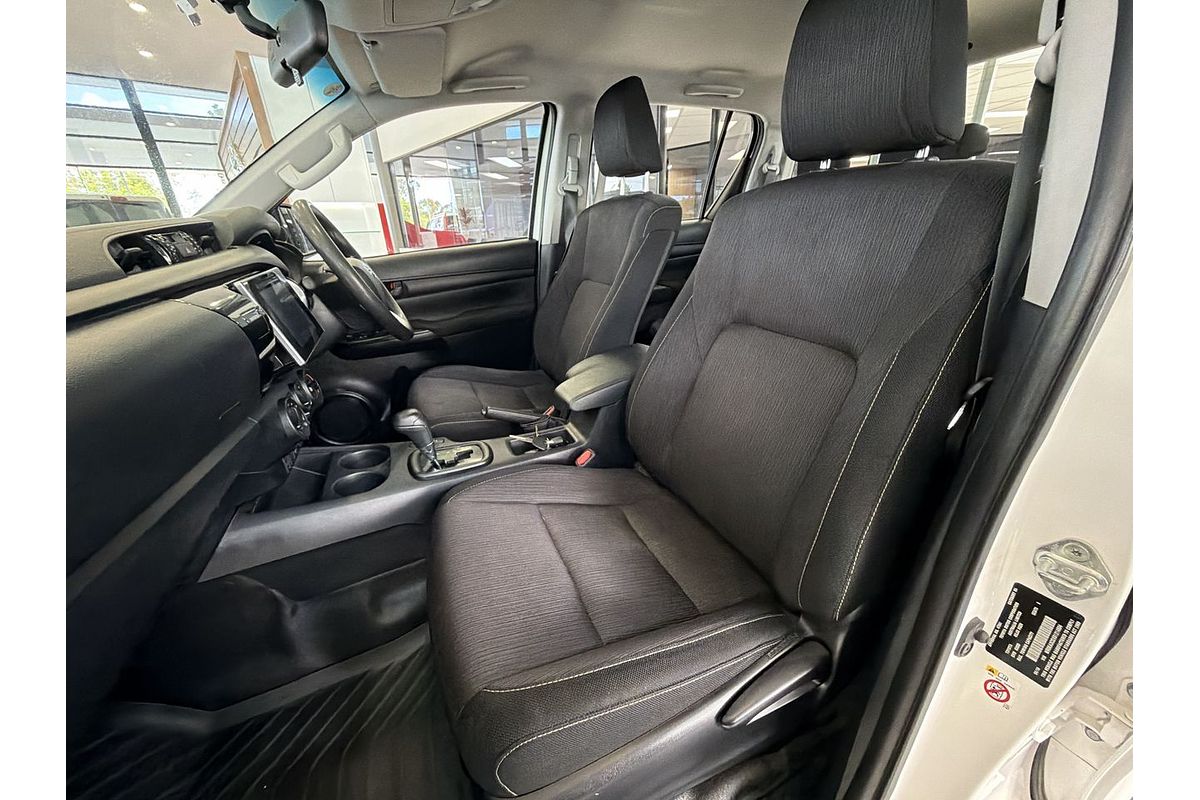 2018 Toyota Hilux SR GUN126R 4X4