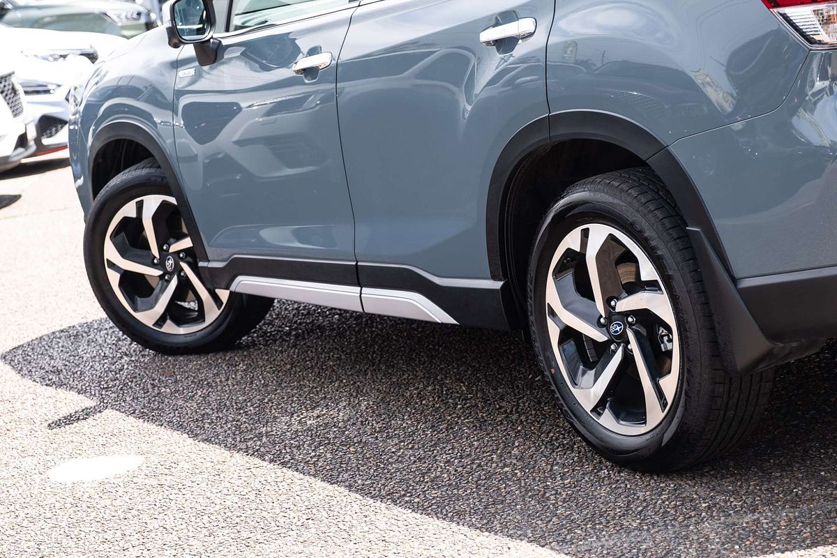 2025 Subaru Forester Hybrid S S5