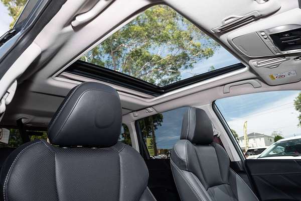 2025 Subaru Forester Hybrid S S5