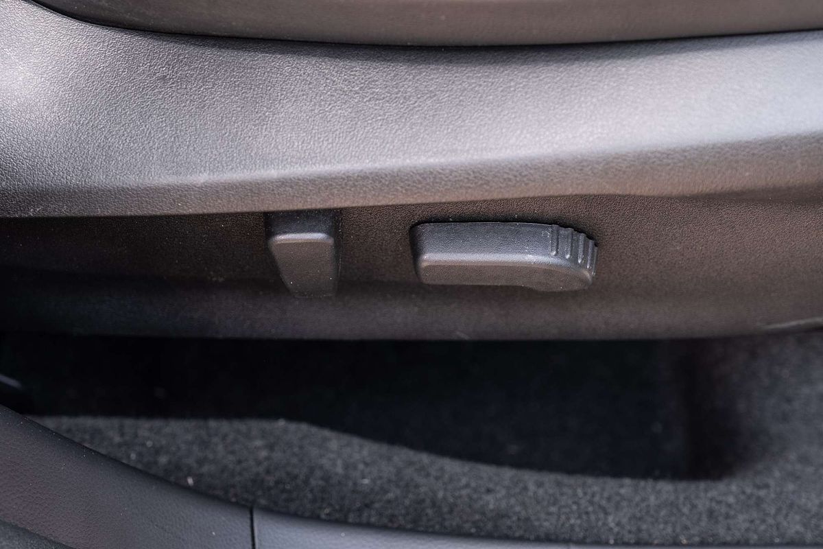 2025 Subaru Forester Hybrid S S5