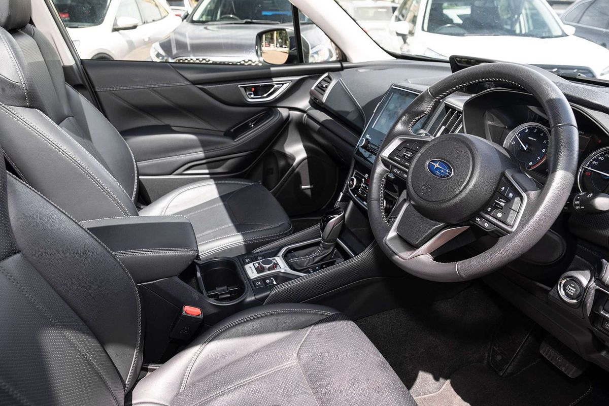 2025 Subaru Forester Hybrid S S5