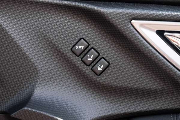 2025 Subaru Forester Hybrid S S5