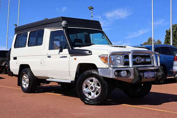 2018 Toyota Landcruiser GXL Troopcarrier VDJ78R