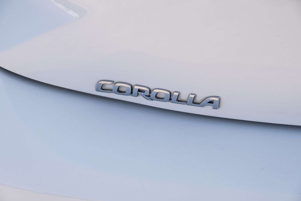 2022 Toyota Corolla Ascent Sport Hybrid ZWE211R