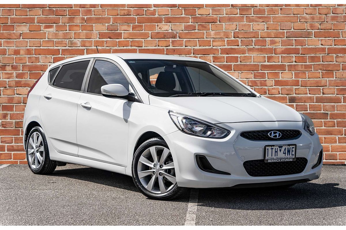 2019 Hyundai Accent Sport RB6