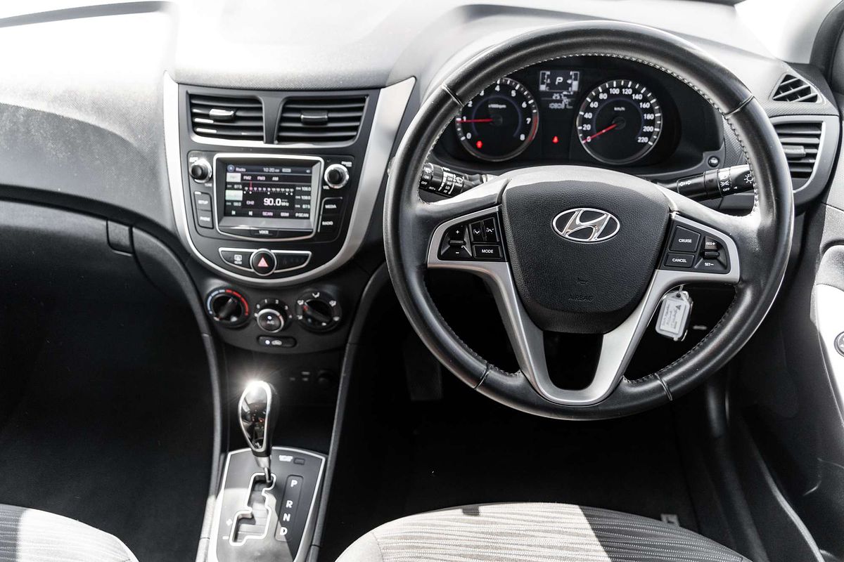 2019 Hyundai Accent Sport RB6