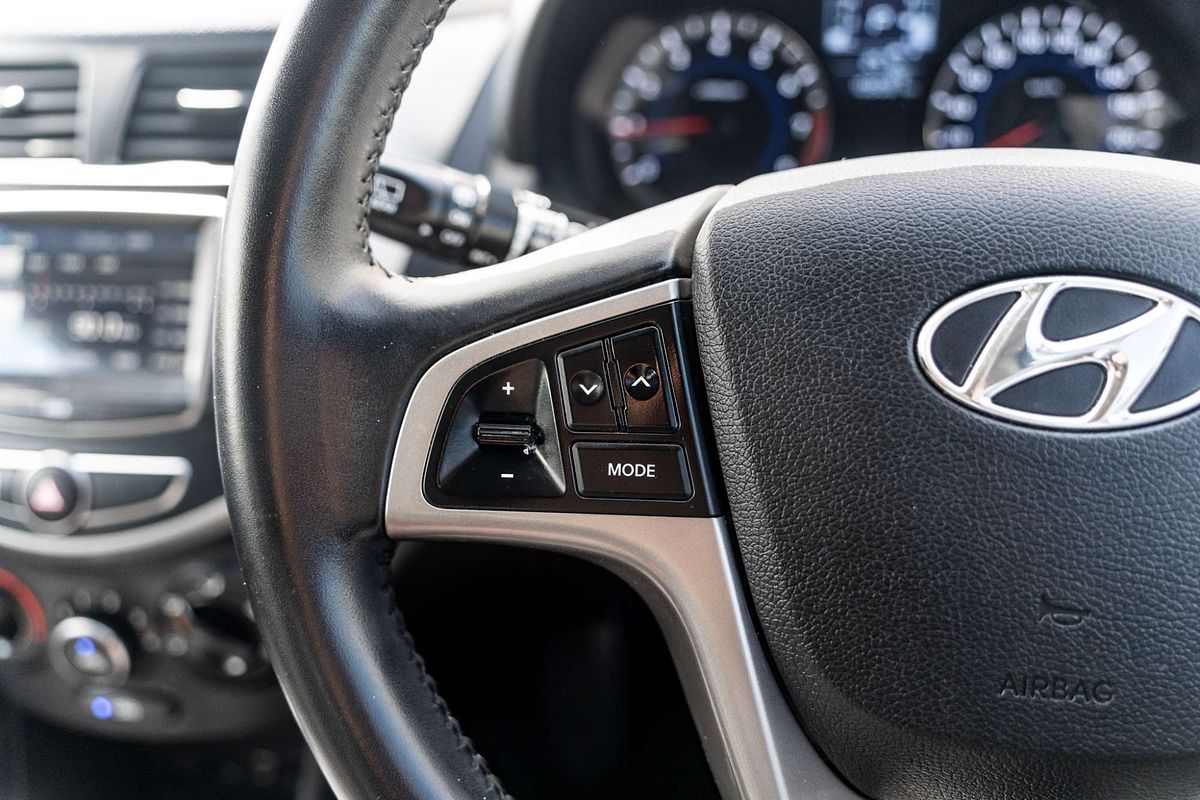 2019 Hyundai Accent Sport RB6