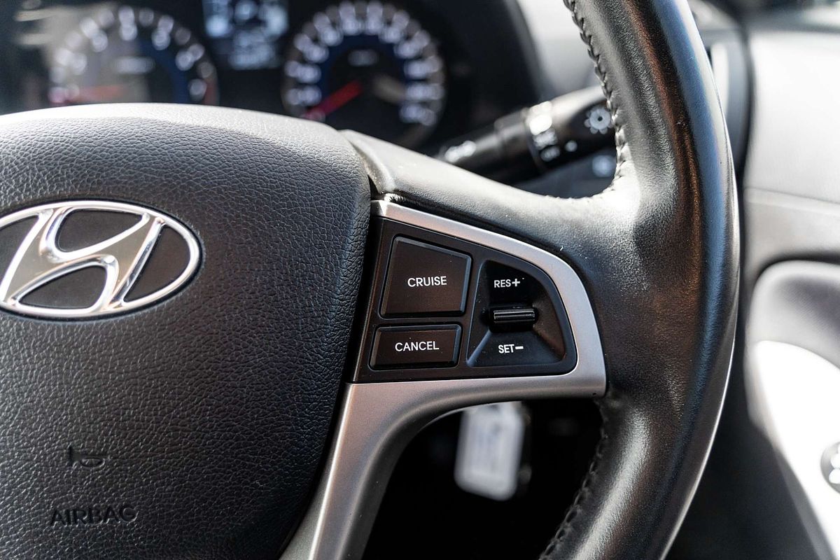 2019 Hyundai Accent Sport RB6