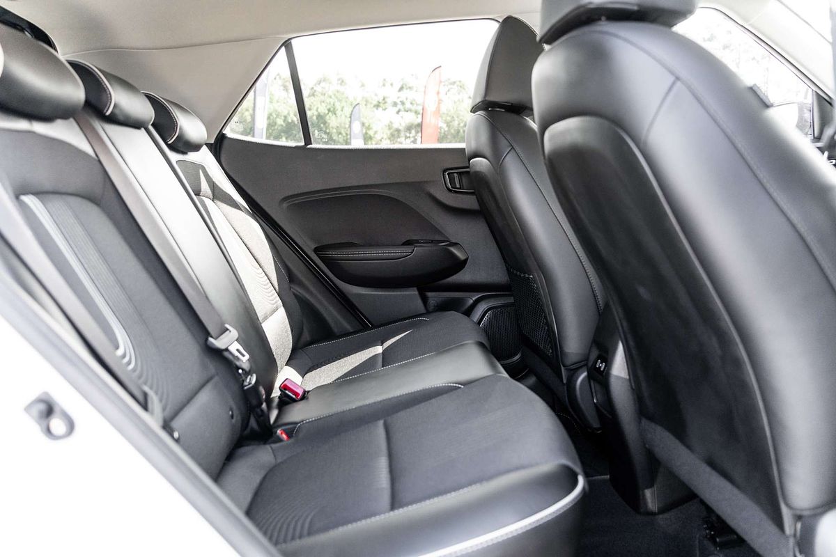 2023 Hyundai Venue Elite QX.V5