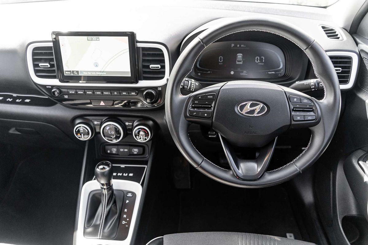 2023 Hyundai Venue Elite QX.V5