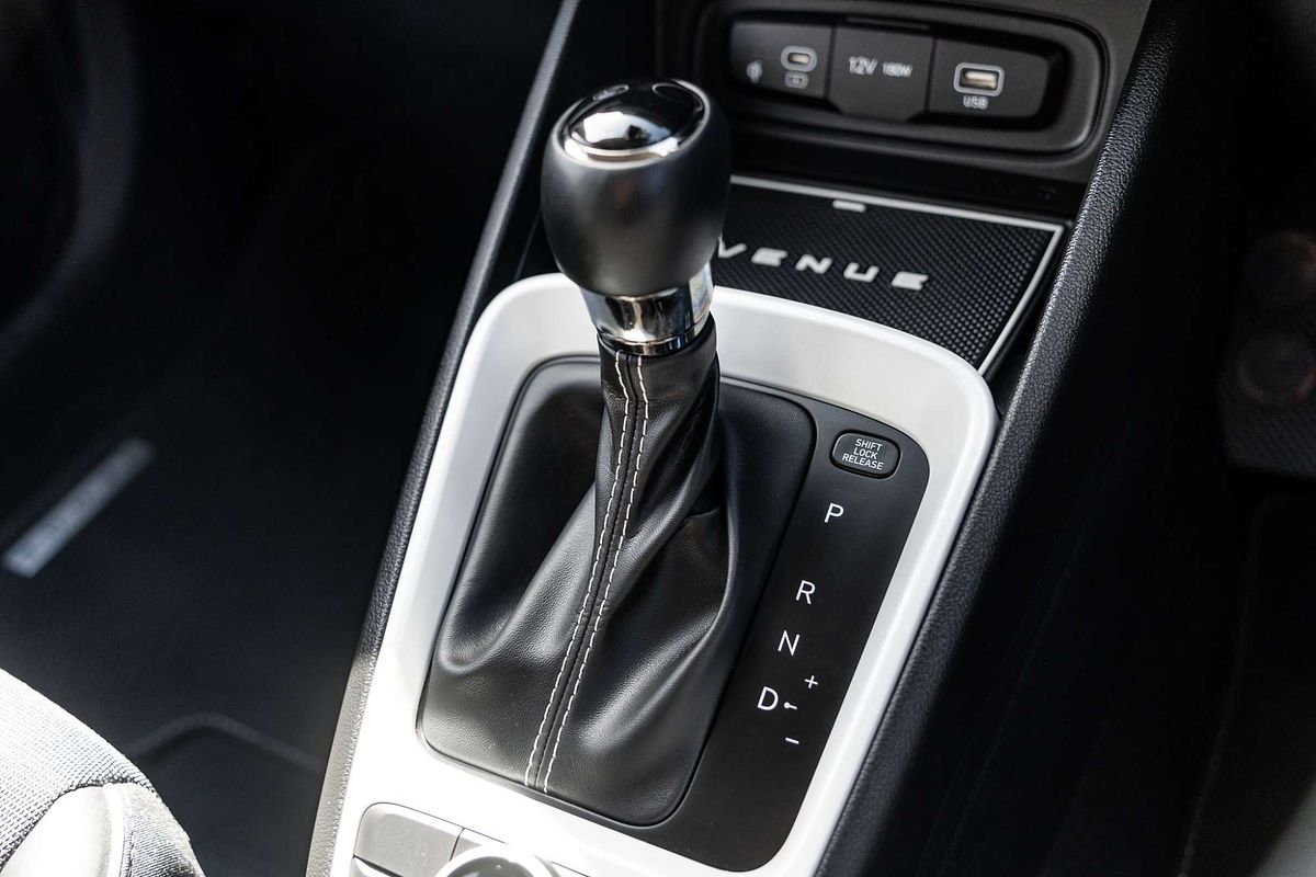 2023 Hyundai Venue Elite QX.V5