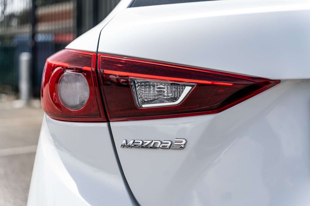 2018 Mazda 3 Neo Sport BN Series