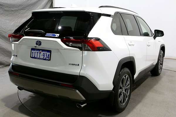 2024 Toyota RAV4 GXL AXAH52R