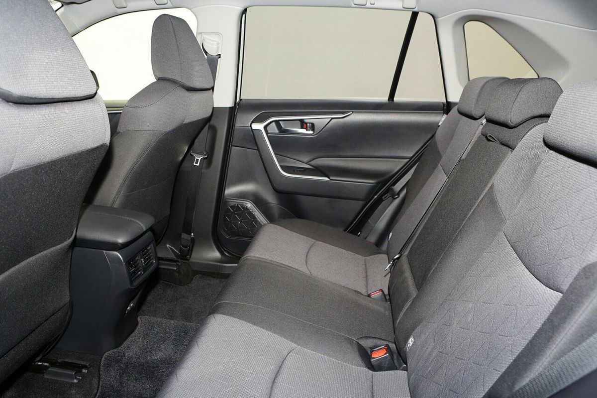 2024 Toyota RAV4 GXL AXAH52R