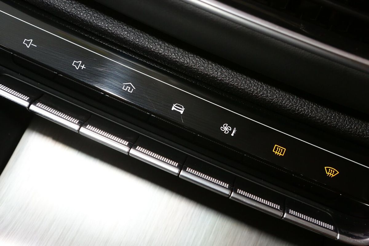 2024 Toyota RAV4 GXL AXAH52R