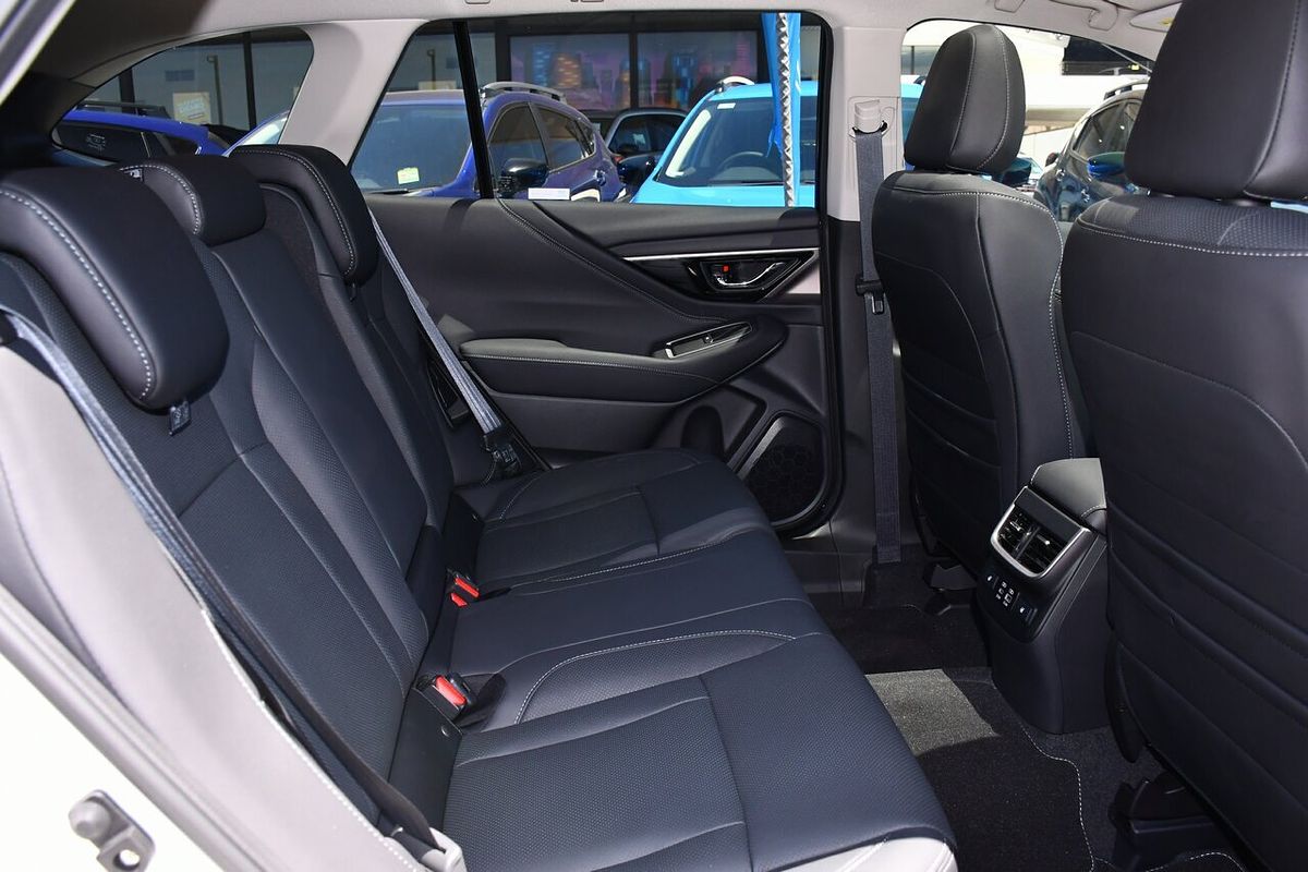 2025 Subaru Outback AWD Touring 6GEN