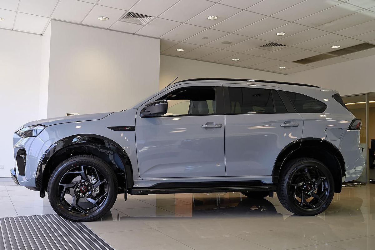 2025 Isuzu MU-X X-TERRAIN