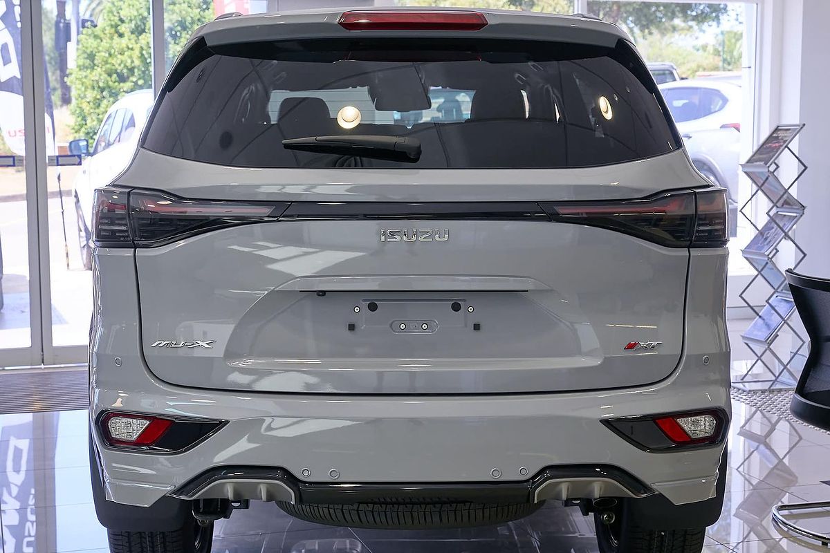 2025 Isuzu MU-X X-TERRAIN