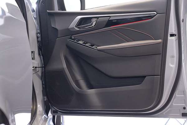 2025 Isuzu MU-X X-TERRAIN