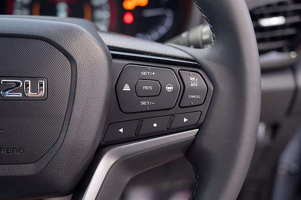 2025 Isuzu MU-X X-TERRAIN