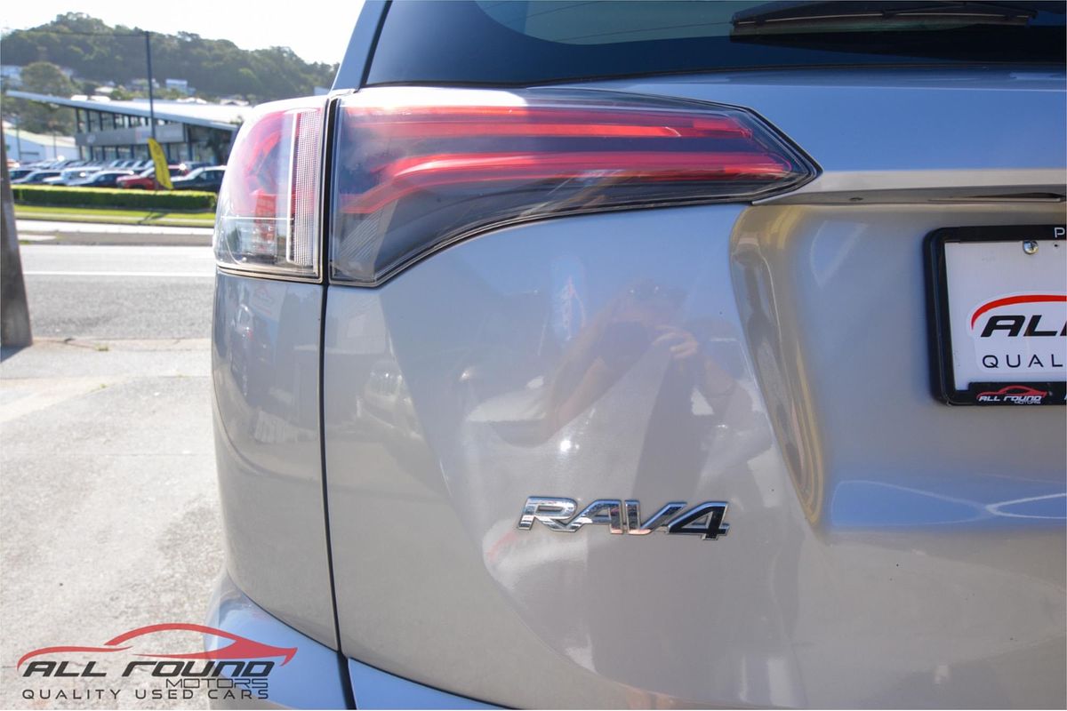 2017 Toyota RAV4 GX ASA44R