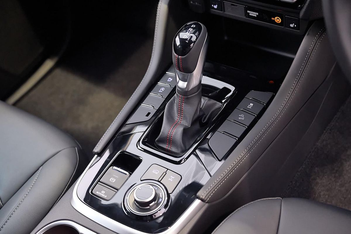 2025 Isuzu MU-X X-TERRAIN