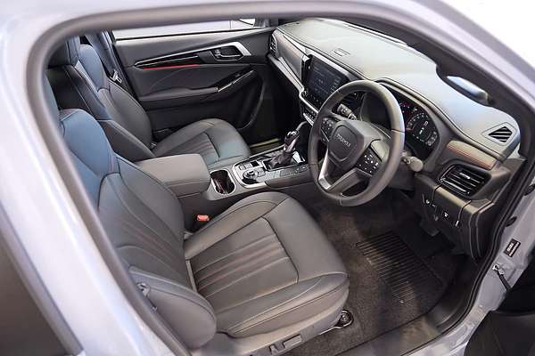 2025 Isuzu MU-X X-TERRAIN