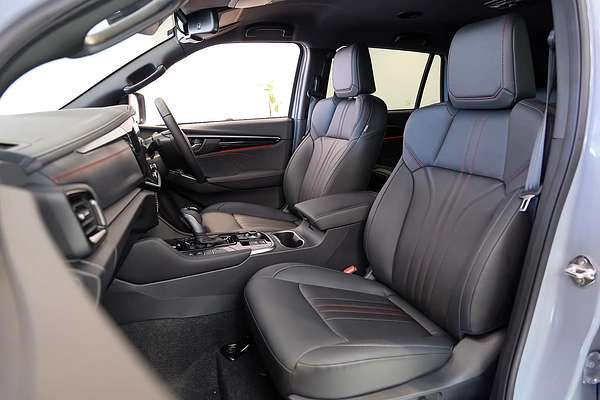 2025 Isuzu MU-X X-TERRAIN