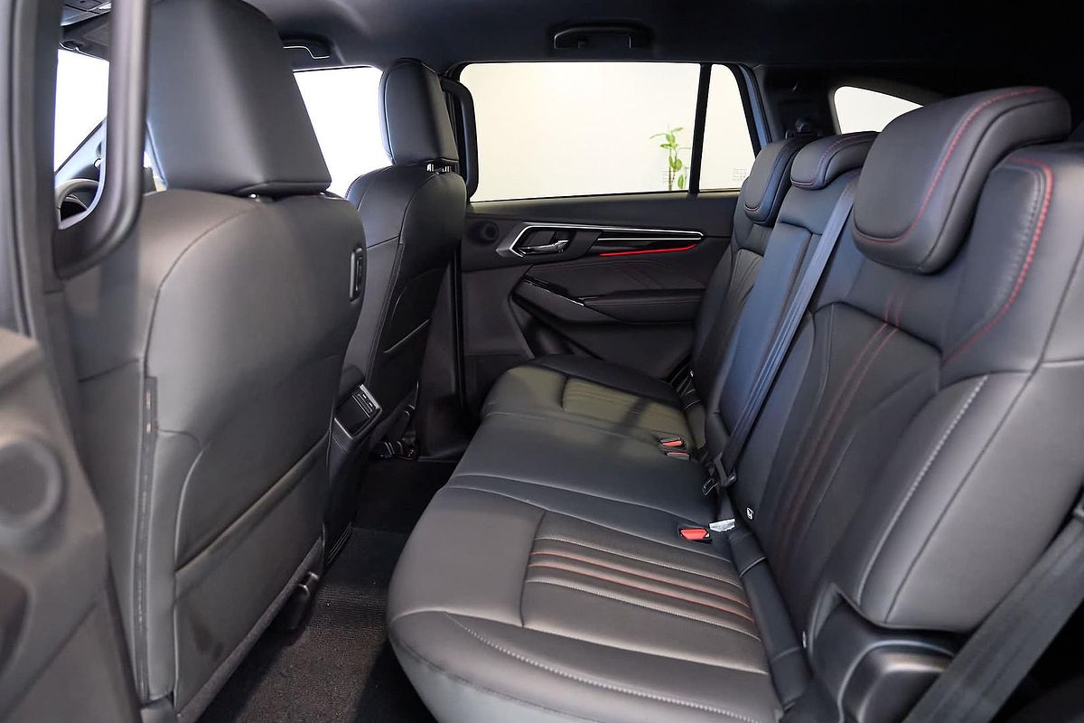 2025 Isuzu MU-X X-TERRAIN