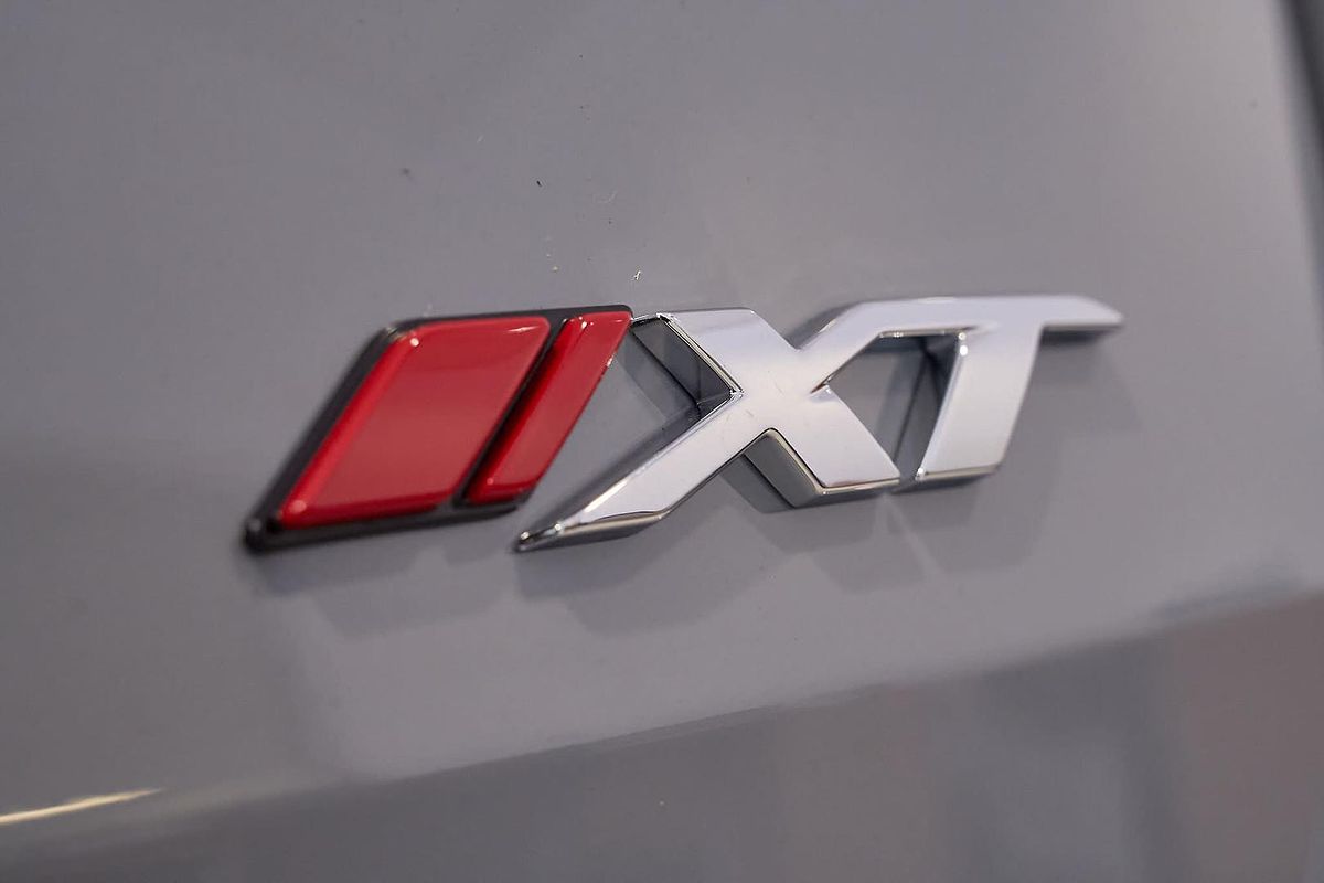 2025 Isuzu MU-X X-TERRAIN