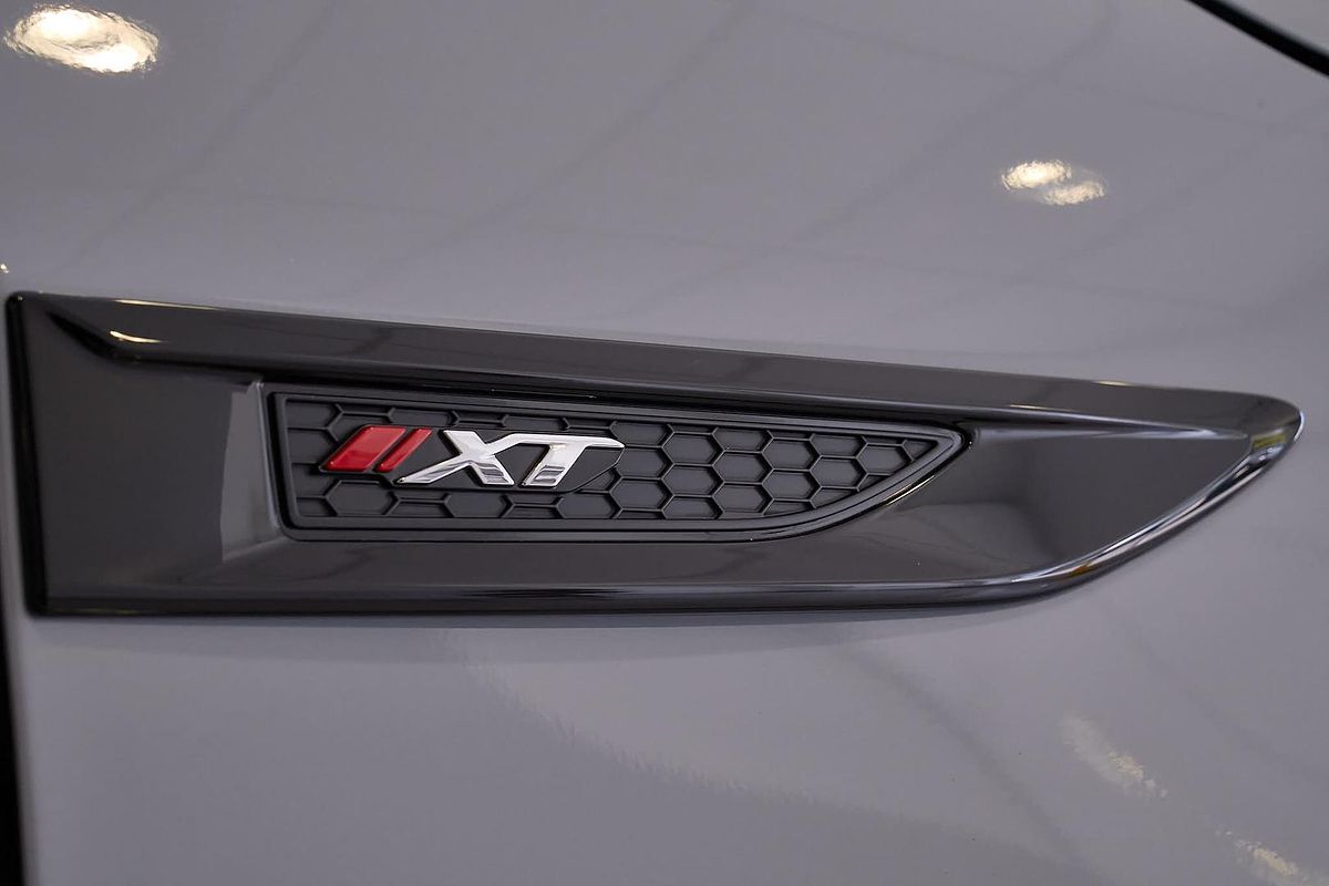 2025 Isuzu MU-X X-TERRAIN