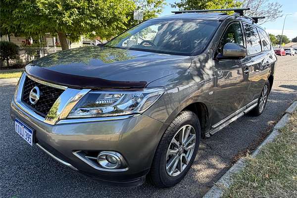 2016 Nissan Pathfinder ST-L NO OPTION PACK R52